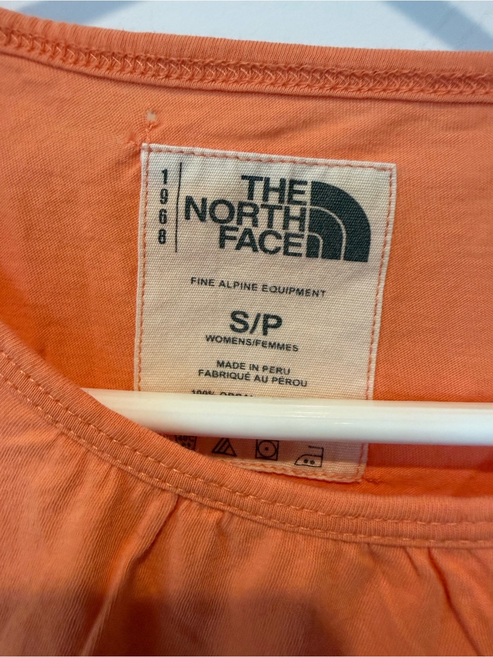 Soft orange/peachand white vintage bird print t-shirt by The North Face - Picture 6 of 7